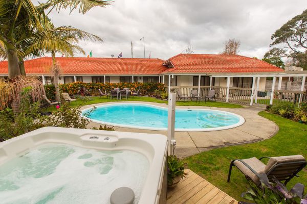 Hotel Summit Motor Lodge (Tauranga)
